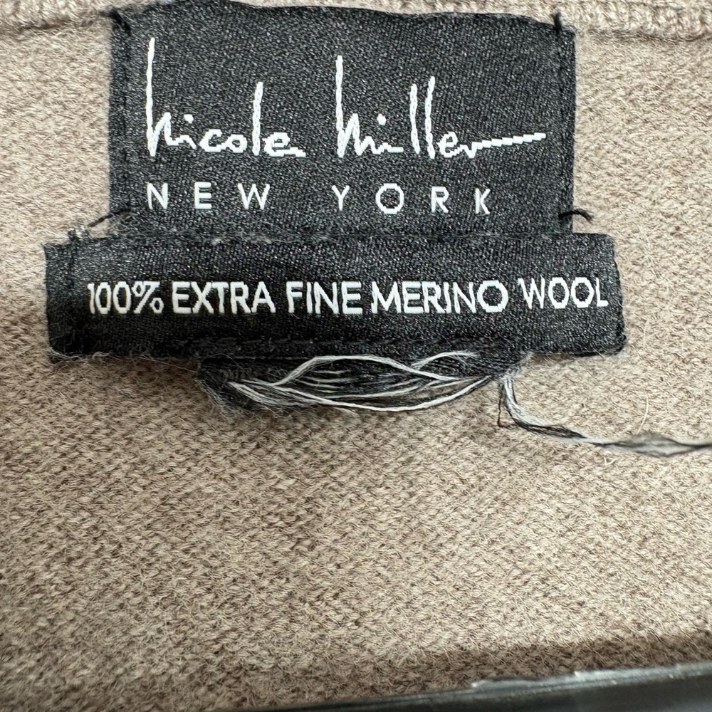 Nicole Miller 100% Extra Fine Merino Wool Sweater Beige Drawstring Hem Soft Knit - Picture 7 of 7